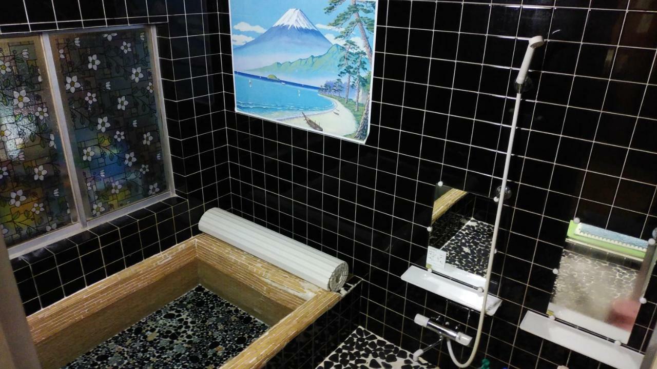 Walking Pilgrimage Hotel Tokiwa Ryokan Ozu  Buitenkant foto