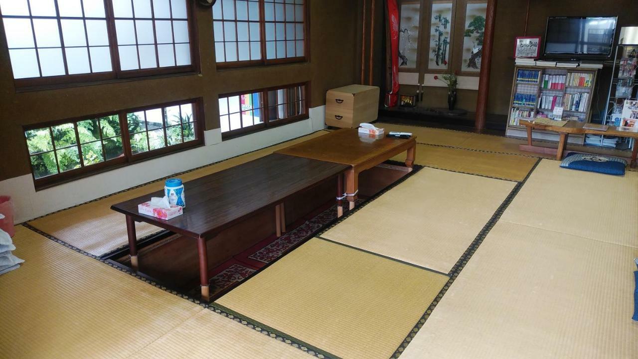 Walking Pilgrimage Hotel Tokiwa Ryokan Ozu  Buitenkant foto