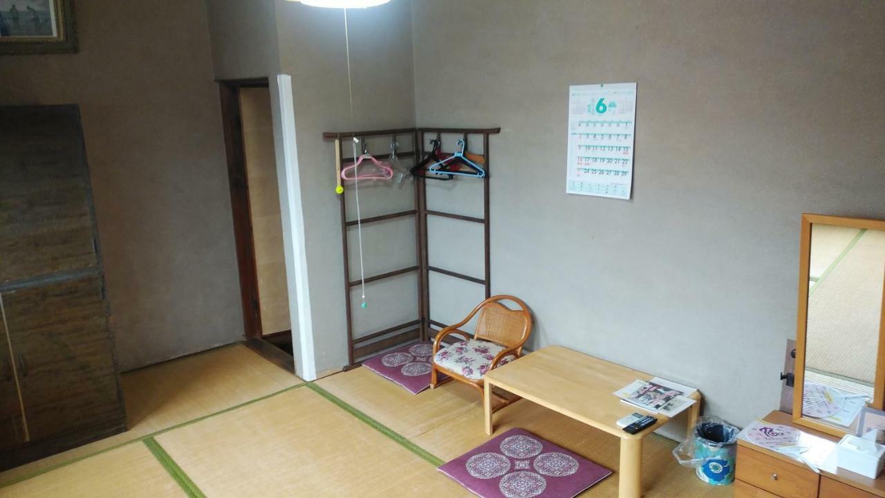 Walking Pilgrimage Hotel Tokiwa Ryokan Ozu  Buitenkant foto