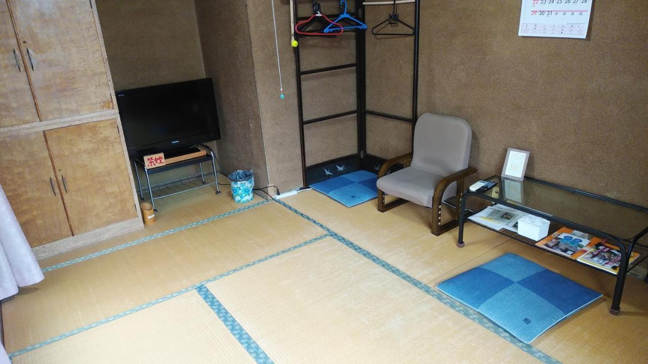 Walking Pilgrimage Hotel Tokiwa Ryokan Ozu  Buitenkant foto